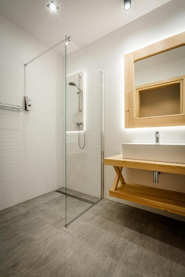 Bialy Mis Apartamenty Art & Design Zakopane Buitenkant foto